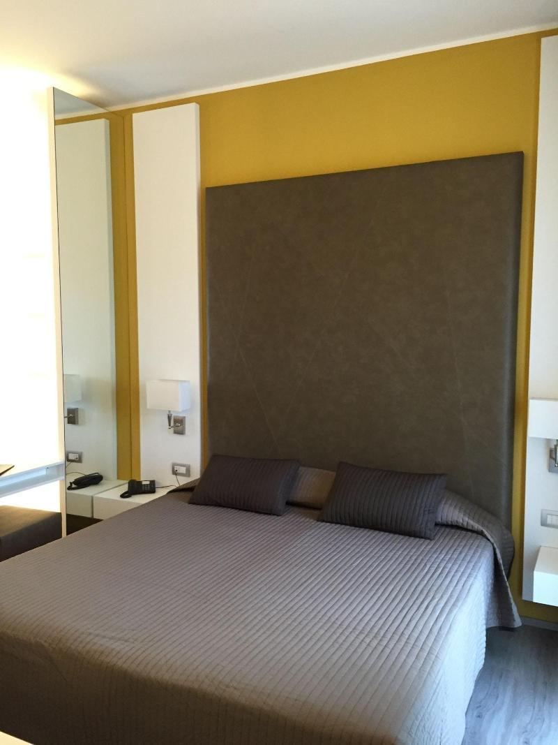 Hotel Giulietta Romeo Lazise Zewnętrze zdjęcie