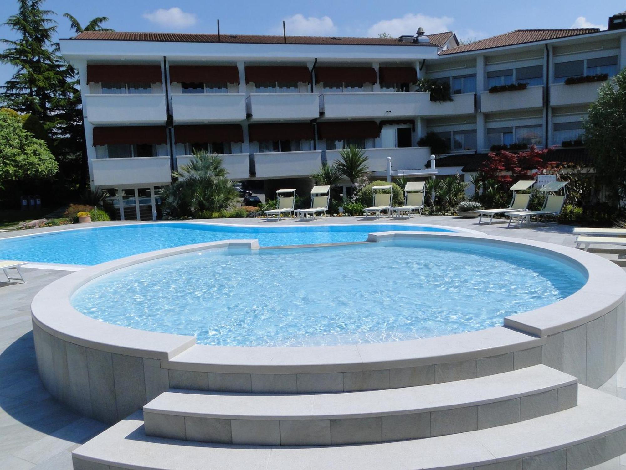 Hotel Giulietta Romeo Lazise Zewnętrze zdjęcie
