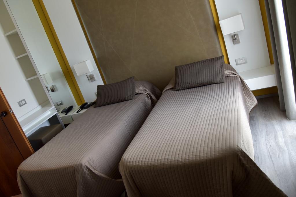 Hotel Giulietta Romeo Lazise Zewnętrze zdjęcie