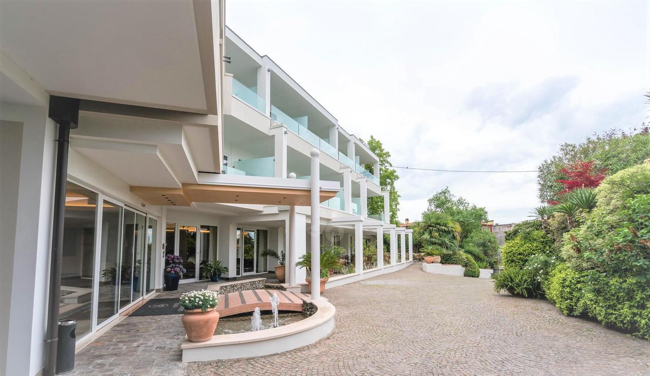 Hotel Giulietta Romeo Lazise Zewnętrze zdjęcie
